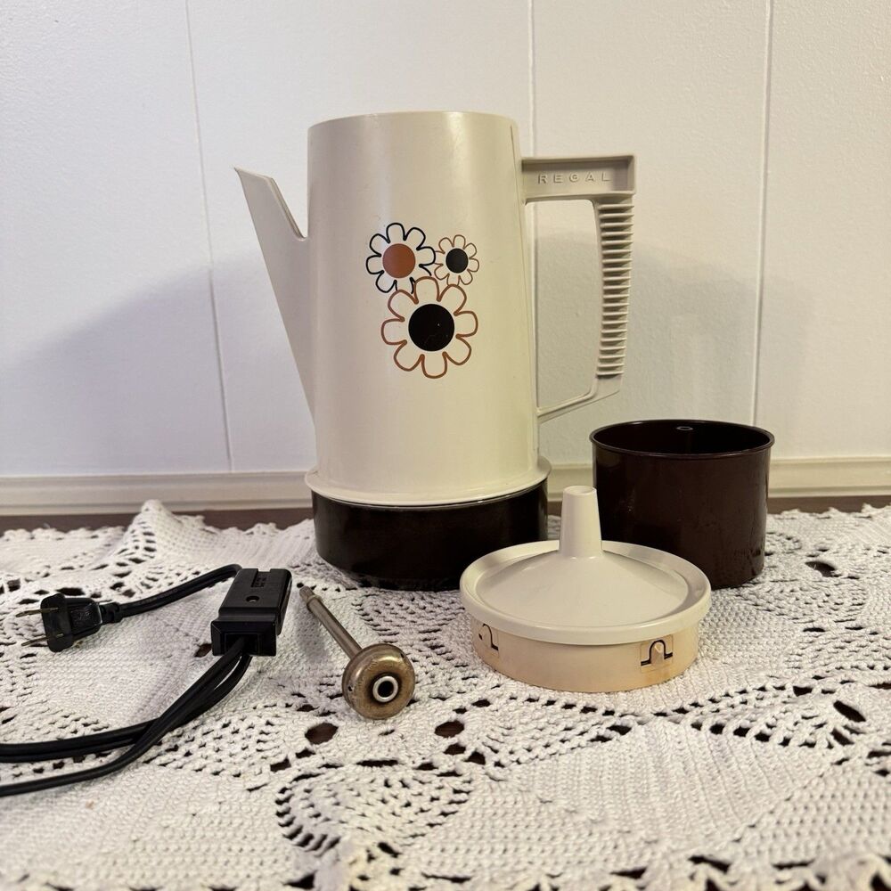 1970's Regal Poly Perk Coffee Pot 11” Electric Percolator 4-8 Cup Daisies Tested